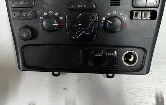 Volvo S80 Climate control unit 30746019 SN31349042 05W06E02