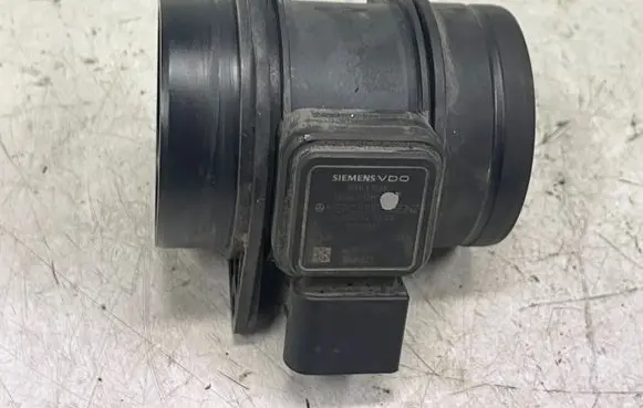Mercedes-Benz A W169 Mass air flow meter A0000943348 1525A001 5WK97026