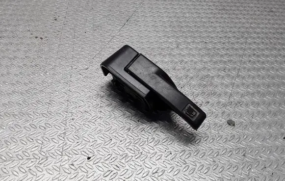 Peugeot 4007 Fuel cap release pull handle 