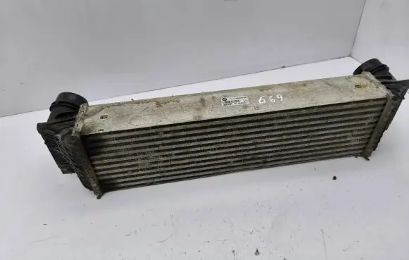 BMW 5 F10 F11 Intercooler radiator 7805629
