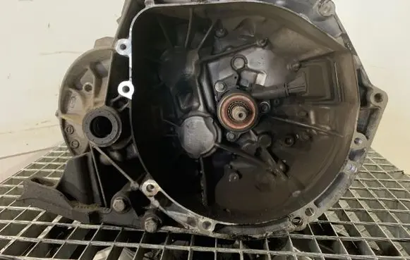 DS Automobiles 4 Manual 5 speed gearbox 20EA62