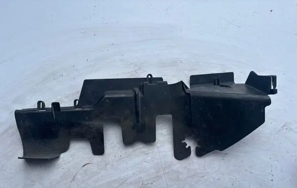 Volkswagen PASSAT B7 Intercooler air guide/duct channel 3C0121284