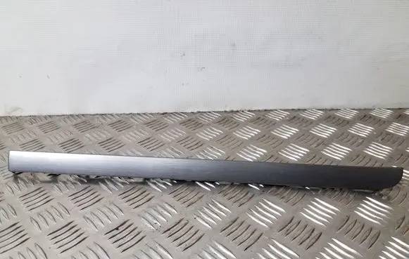 Volkswagen Touran II Panel trim 1T2858415B