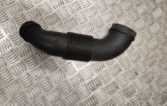 Audi Q7 4L Air intake hose/pipe 7L6129627F