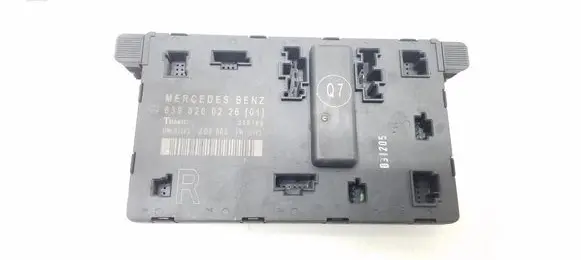 Mercedes-Benz Vito Viano W639 Door control unit/module 6398200226