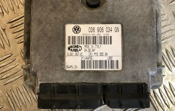 Skoda Fabia Mk1 (6Y) Engine control unit/module 036906034 6160106701 3Y1V4WP2E
