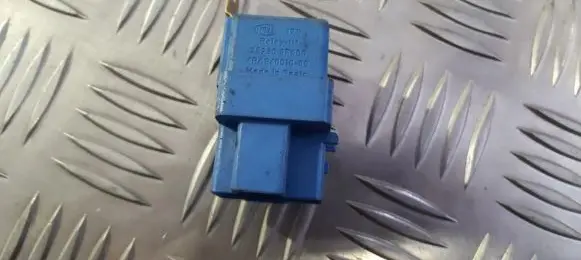 Nissan Primera Other relay 252309f900 4ra940010-65