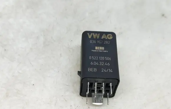 Volkswagen Transporter - Caravelle T5 Glow plug pre-heat relay 038907282 6043246 0522120506