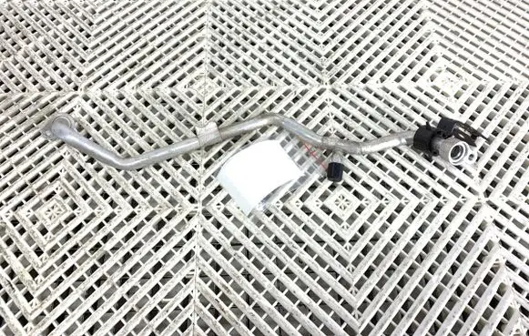 Air conditioning (A/C) pipe/hose