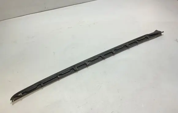 BMW 3 G20 G21 Windshield trim 7427874 11025010