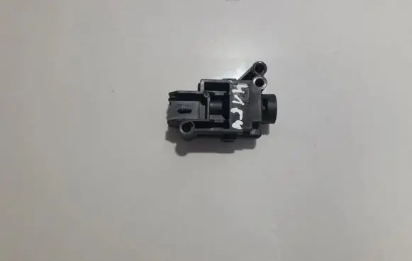 Ford Focus Fuel cut-off switch xn4t9341aa 021111a