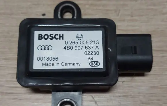 Audi A6 S6 C5 4B ESP acceleration yaw rate sensor 4B0907637A