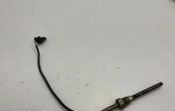 Mercedes-Benz E W212 Exhaust gas temperature sensor A0051534028