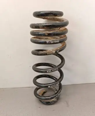 Volkswagen Touran II Rear coil spring