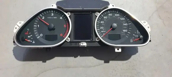 Audi A6 S6 C6 4F Speedometer (instrument cluster) 4F0920950L