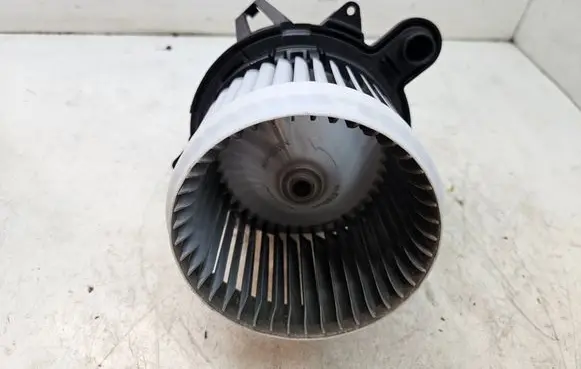 Renault Captur Heater fan/blower 5R5833500