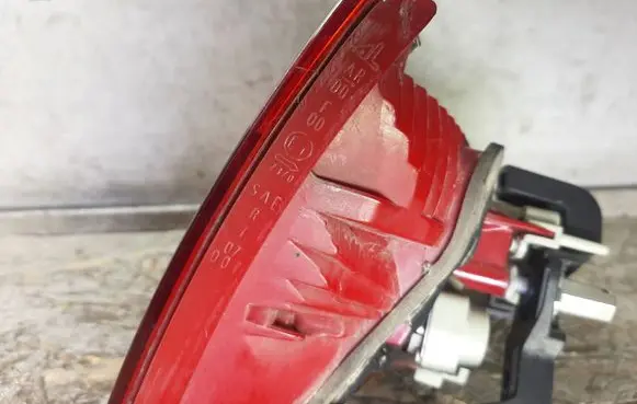 Audi A5 8T 8F Tailgate rear/tail lights 8T0945094
