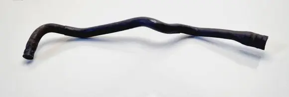 Volkswagen PASSAT B3 Engine coolant pipe/hose 068121105E