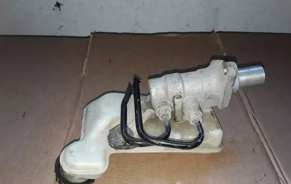 Ford Mondeo MK IV Master brake cylinder 03350890341