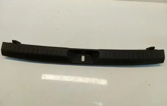 Toyota Prius+ (ZVW40) Trunk/boot sill cover protection 67935-47010