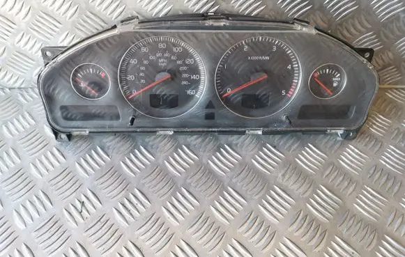 Volvo XC90 Speedometer (instrument cluster) 30682286 69594350T