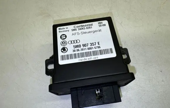 Volkswagen PASSAT B7 Light module LCM 5M0907357E