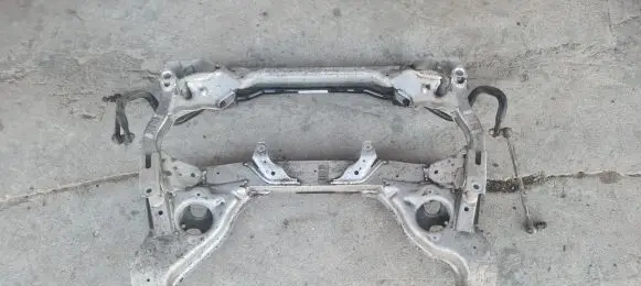 BMW 1 E81 E87 Front subframe 511457991 521438634 503017163