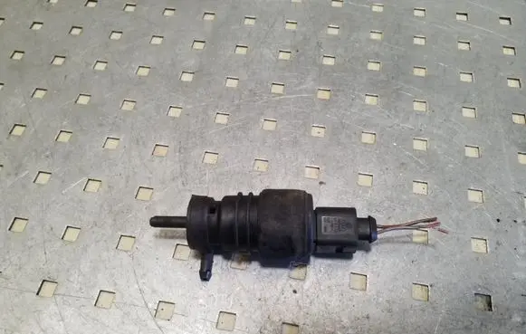Audi A8 S8 D3 4E Windscreen/windshield washer pump