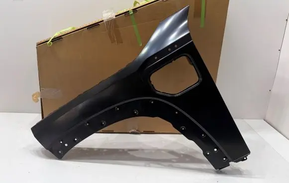 BMW XM Fender 