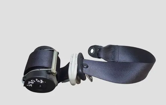 Nissan Leaf I (ZE0) Rear seatbelt 623659100B 623658363B