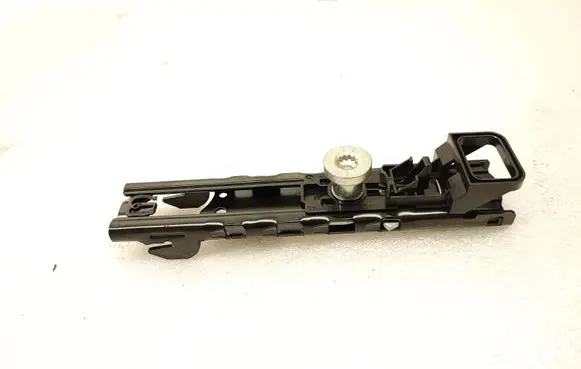 Audi Q7 4M Seat belt height adjuster 4M0857819