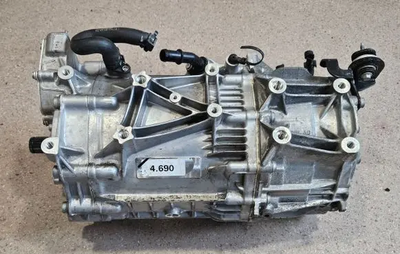 Porsche Taycan 9J1 Electric car motor 9J1901131E OEG901103A OEG901166B