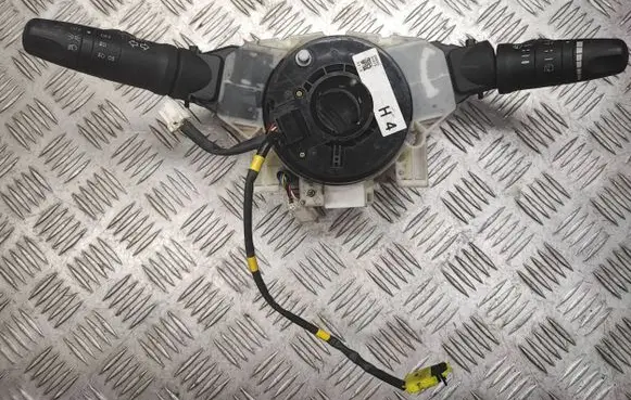 Nissan Almera N16 Wiper turn signal indicator stalk/switch 25560