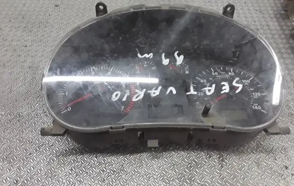 Seat Ibiza II (6k) Speedometer (instrument cluster) W06K0920950