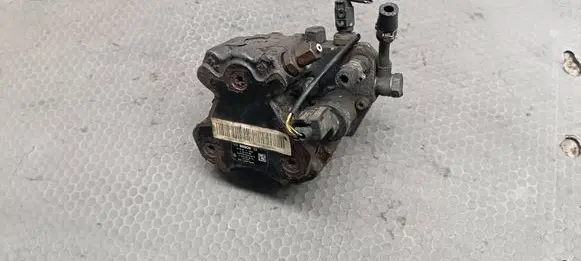 Mercedes-Benz A W169 Fuel injection high pressure pump 0445010096 18787BS25G8FHA3 A6400700601