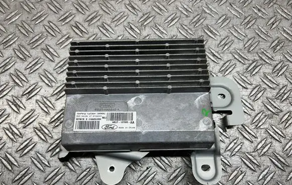 Ford Mustang VI Sound amplifier FR3T18B849A E108W82J0050 HR3T18T806AA