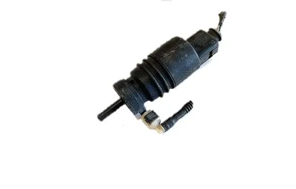 Volkswagen Golf IV Windscreen/windshield washer pump 1J5955651