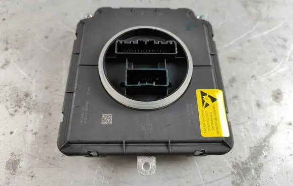 Volvo XC90 LED ballast control module 31427776