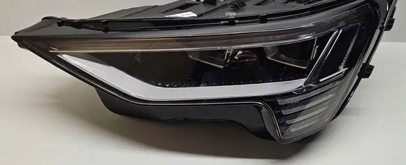 Audi e-tron Headlight/headlamp 4KE941039 A334NKLOSZ