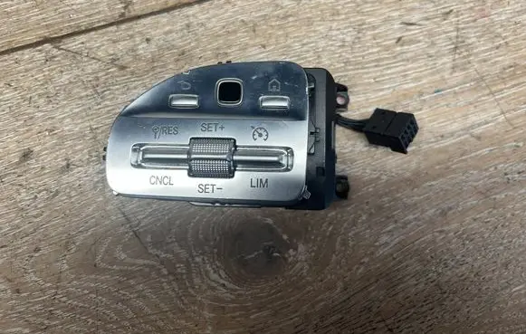 Mercedes-Benz CLS W257 Other switches/knobs/shifts A099057206