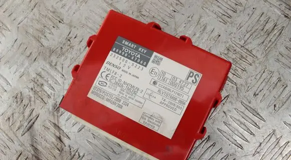 Toyota Prius (XW30) Keyless (KESSY) go control unit/module 8999047060