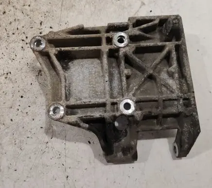 SsangYong Rexton Generator/alternator bracket A6651550335