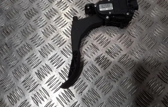 Volkswagen Polo Accelerator throttle pedal 6Q1721503B