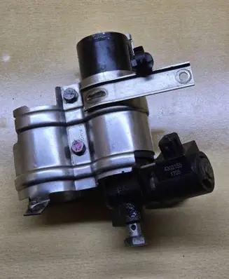 BMW M5 Oil pump 4302155 1705