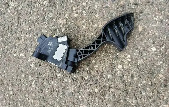 Toyota Yaris Accelerator throttle pedal 781100D110 20028870861