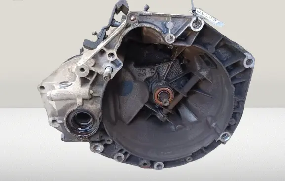 Manual 5 speed gearbox