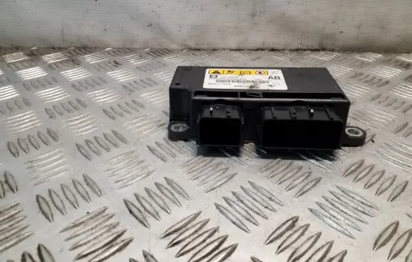 Opel Meriva B Airbag control unit/module 13577275