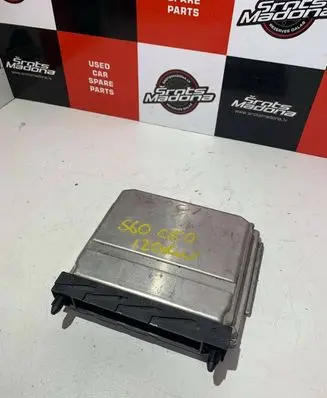 Volvo S60 Engine control unit/module 08667710A