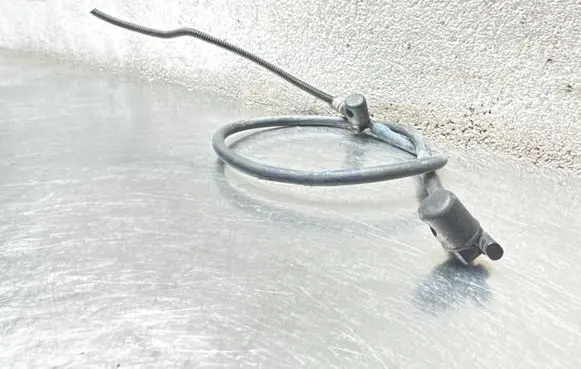 Opel Insignia A Windshield washer spray nozzle 401140137