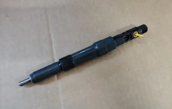 Ford Mondeo Mk III Fuel injector R00701D